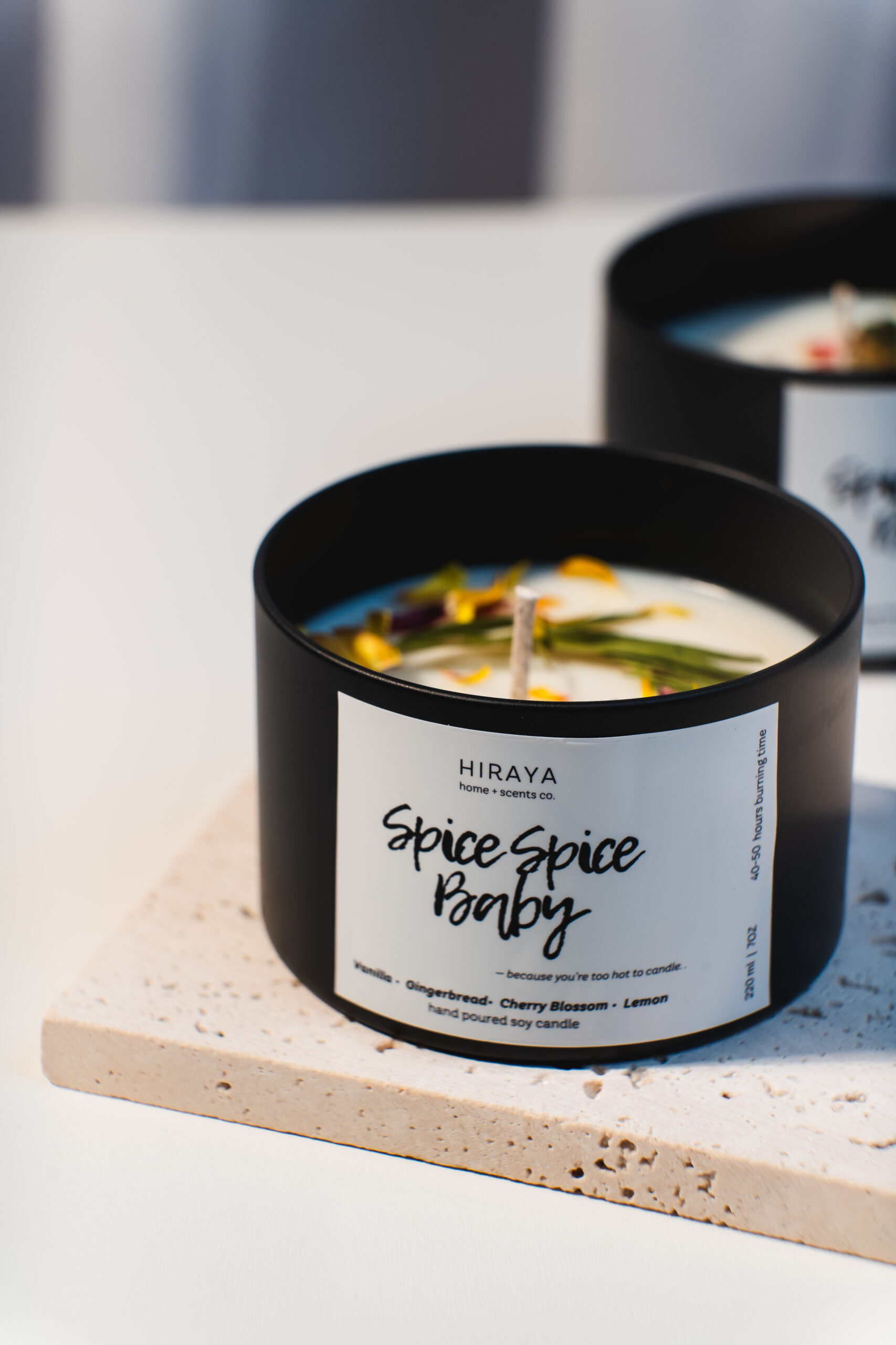 Hand‑poured soy candle with Vanilla, Gingerbread, Cedarwood, Cherry Blossom and Lemon in 220ml jar