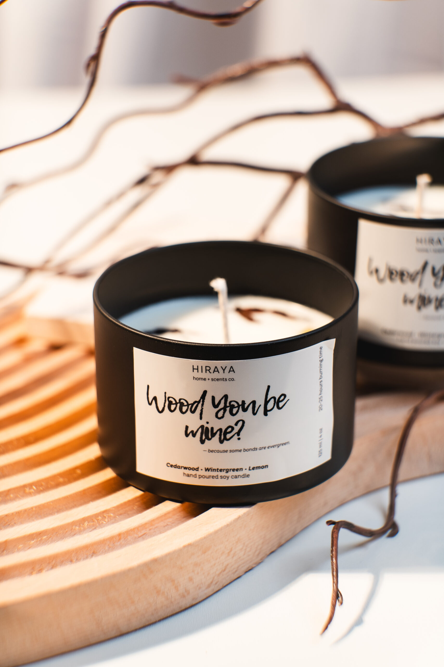 Hand‑poured soy candle with Sandalwood, Amber, Pine, lemon in 220ml jar